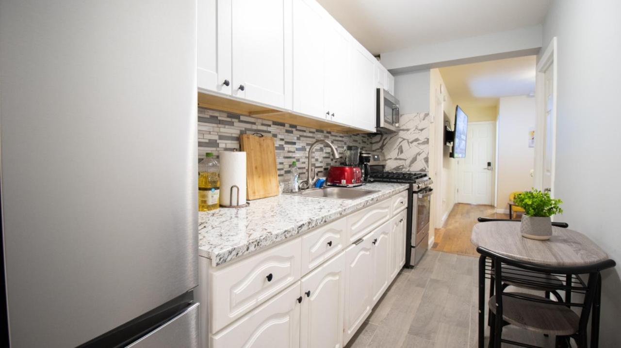 Apartamento Deluxe Twin Size Bed-red On The 1st Fl In Elmhurst Ny *