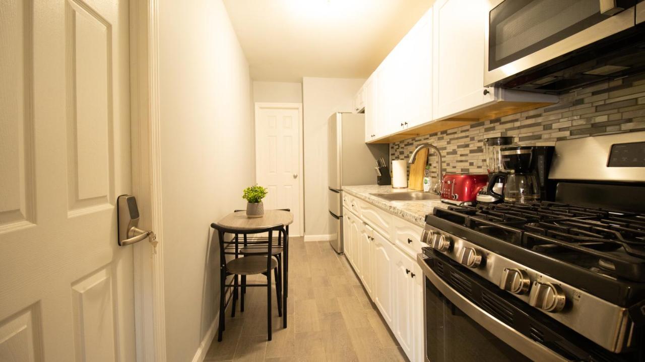 Apartamento Deluxe Twin Size Bed-red On The 1st Fl In Elmhurst Ny